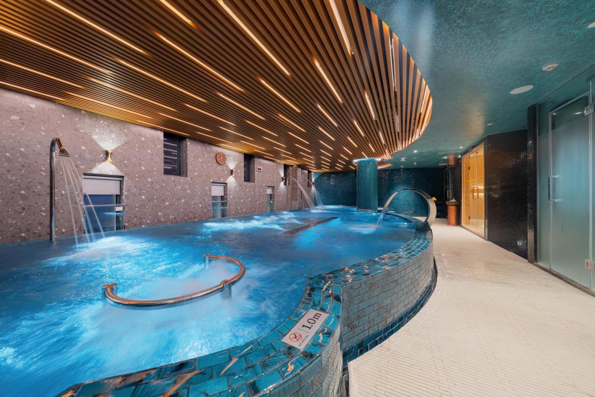 מלון Radisson Blu Ha Long Bay מראה חיצוני תמונה