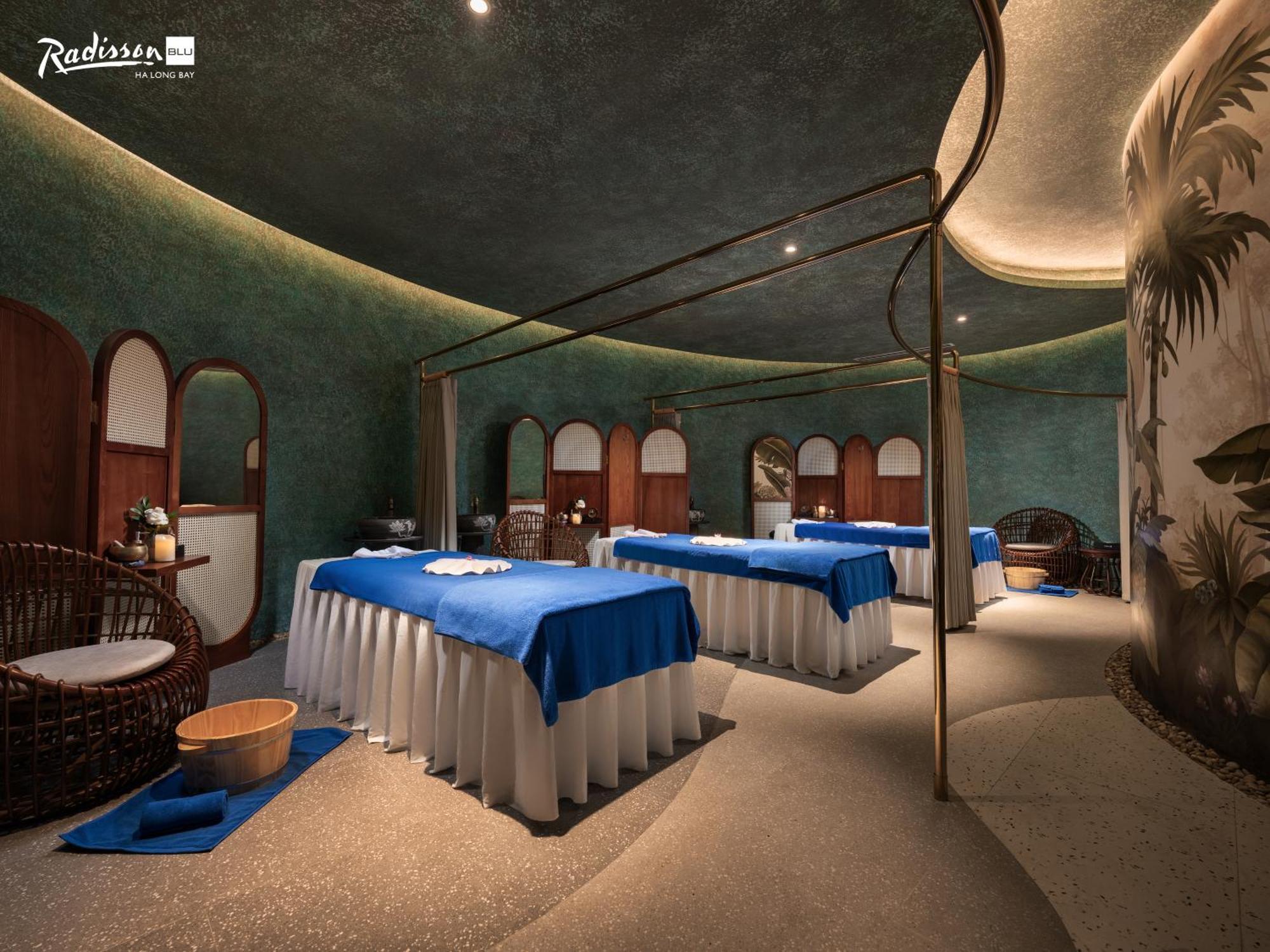 מלון Radisson Blu Ha Long Bay מראה חיצוני תמונה