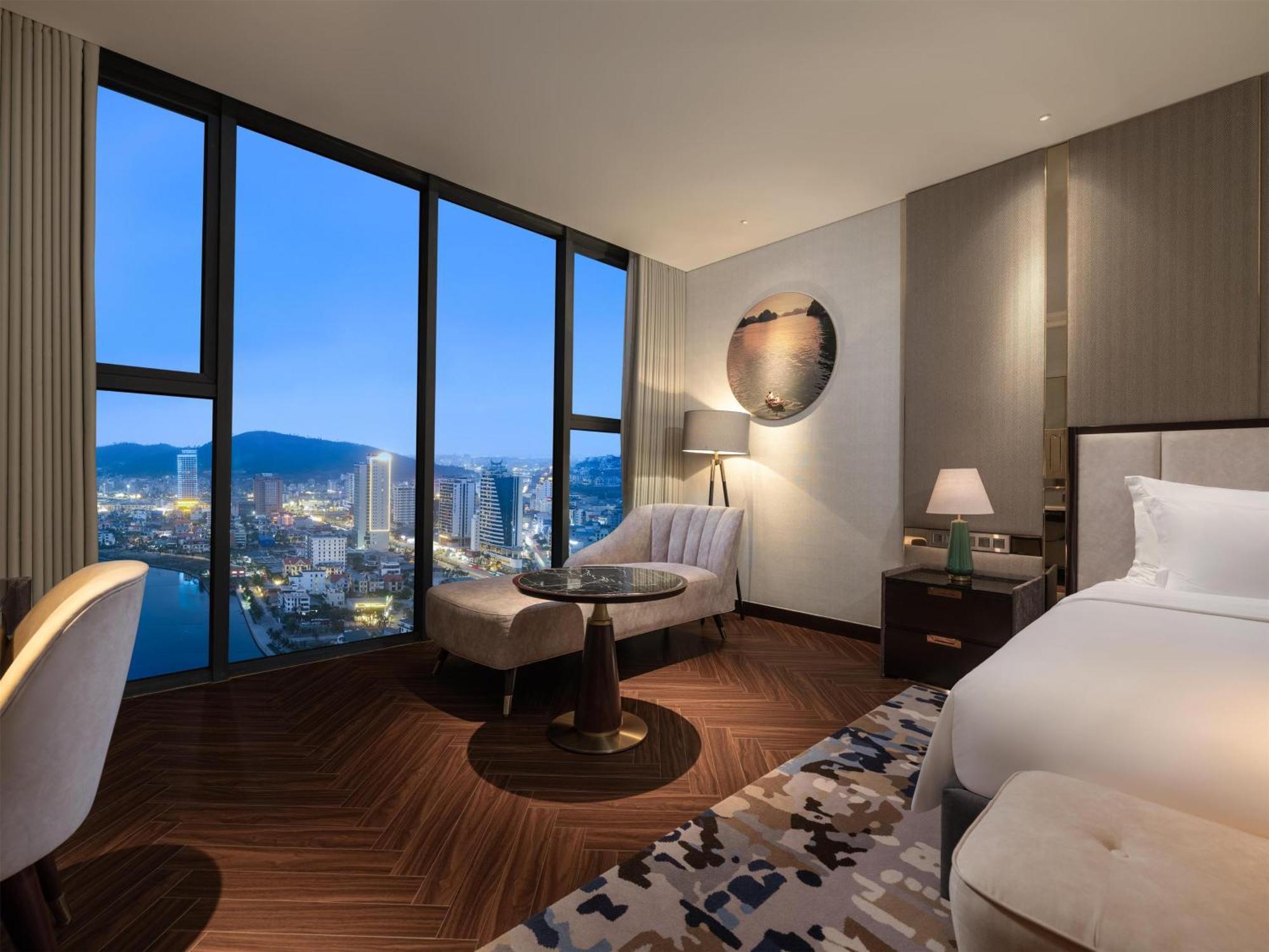 מלון Radisson Blu Ha Long Bay מראה חיצוני תמונה